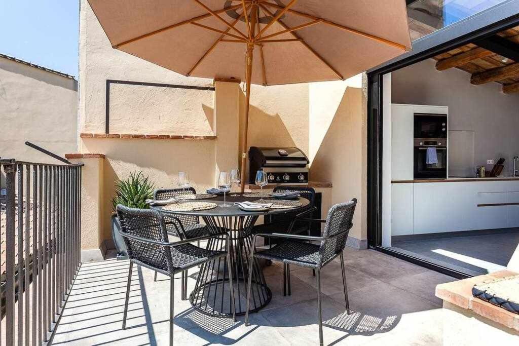 Velo Vern 3 Luxury Penthouse W Views Of City Wall 지로나 외부 사진