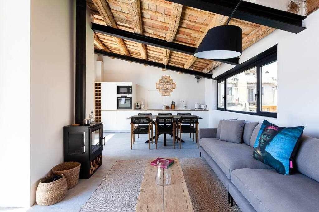 Velo Vern 3 Luxury Penthouse W Views Of City Wall 지로나 외부 사진