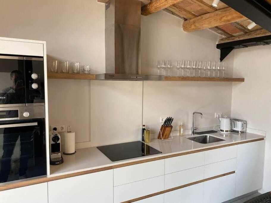 Velo Vern 3 Luxury Penthouse W Views Of City Wall 지로나 외부 사진