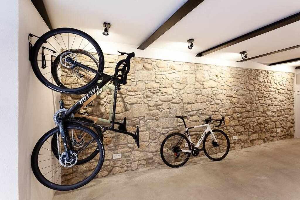 Velo Vern 3 Luxury Penthouse W Views Of City Wall 지로나 외부 사진